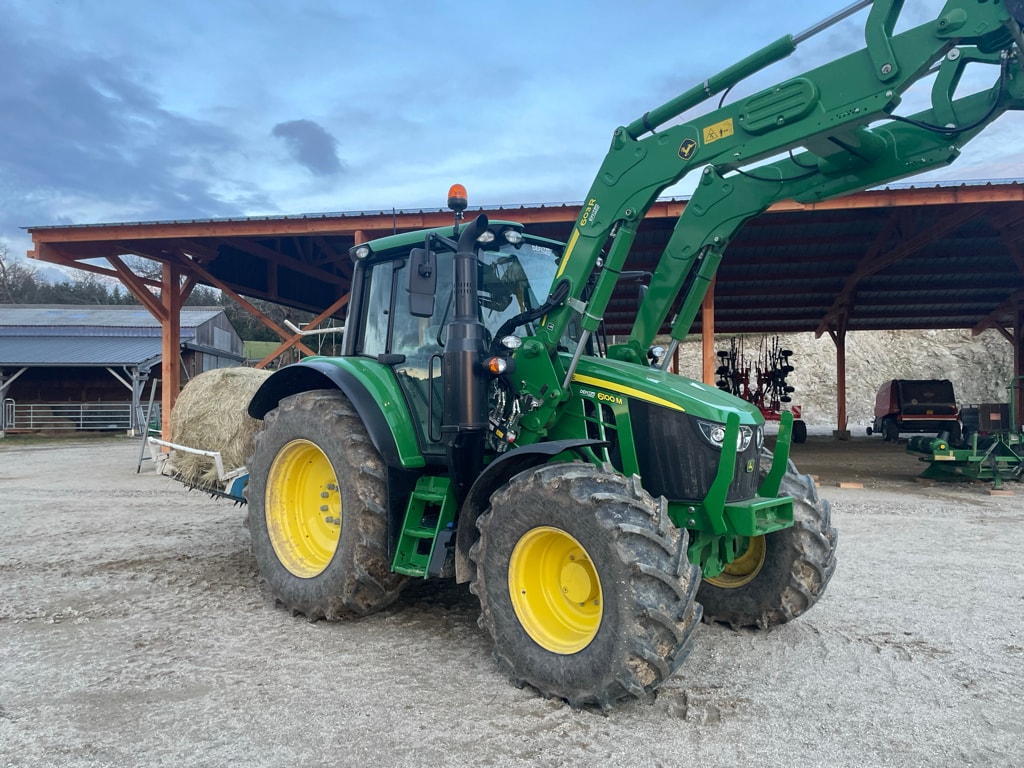Tracteur chargeur JOHN DEERE 6100 M AUTOPOWER  - photo slide 1