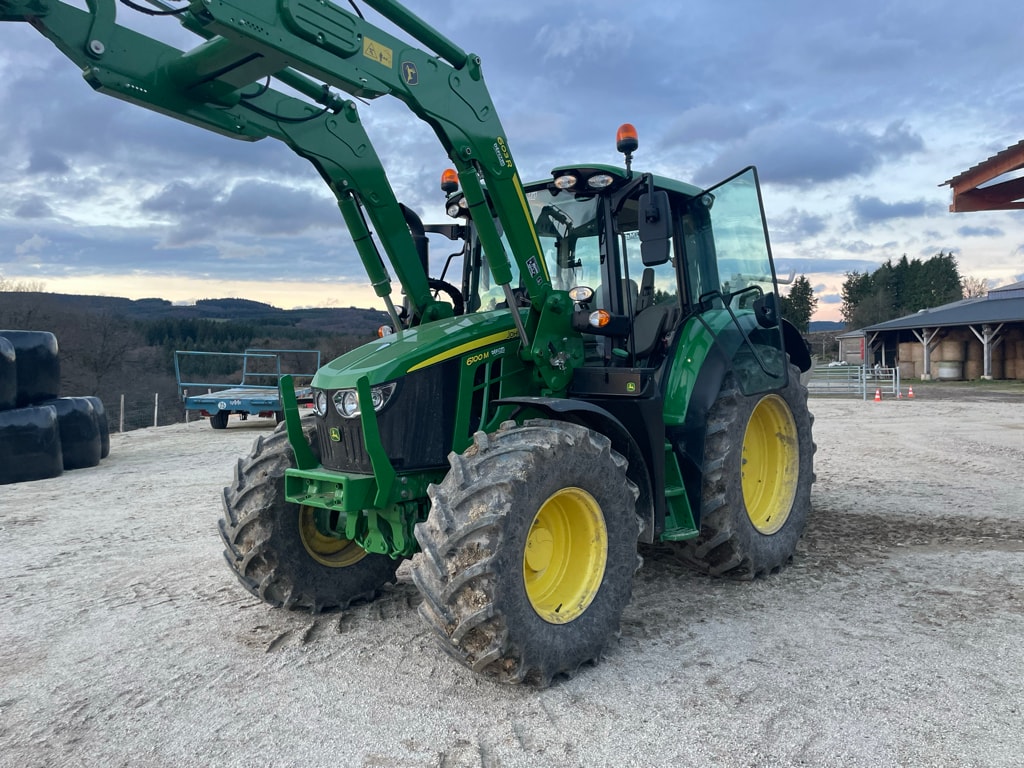 Tracteur chargeur JOHN DEERE 6100 M AUTOPOWER  - photo slide 2