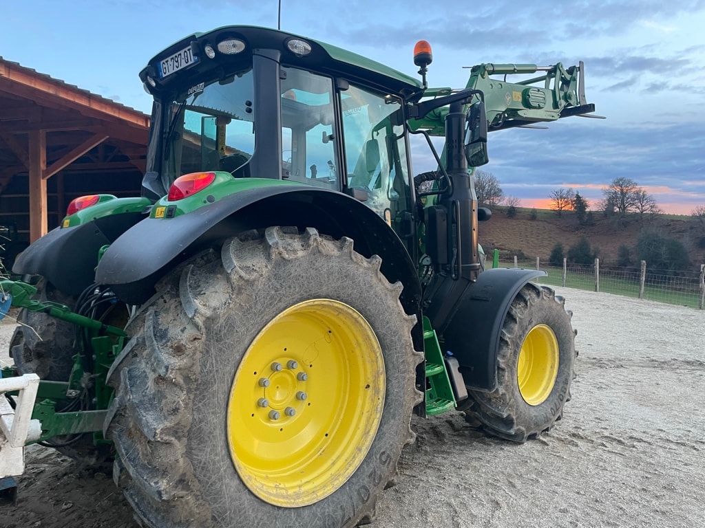 Tracteur chargeur JOHN DEERE 6100 M AUTOPOWER  - photo slide 3