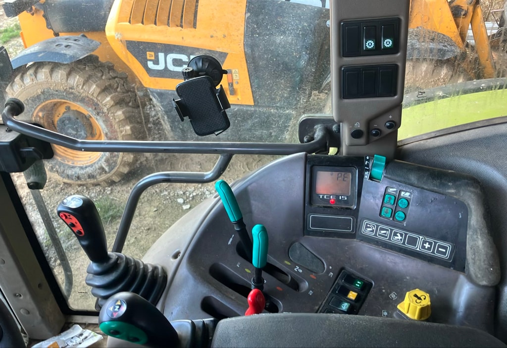Tracteur CLAAS ARES 696 RZ - photo slide 15
