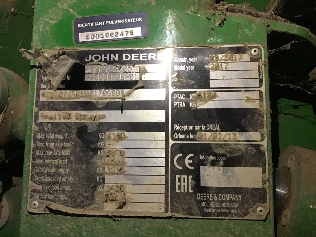 Pulverisateur JOHN DEERE 724 - photo slide 3