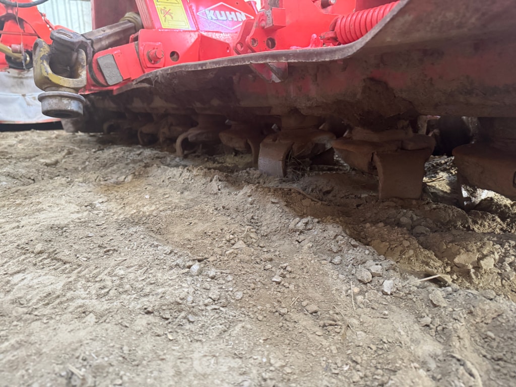 Combine de Semis KUHN HR 304 - photo slide 5