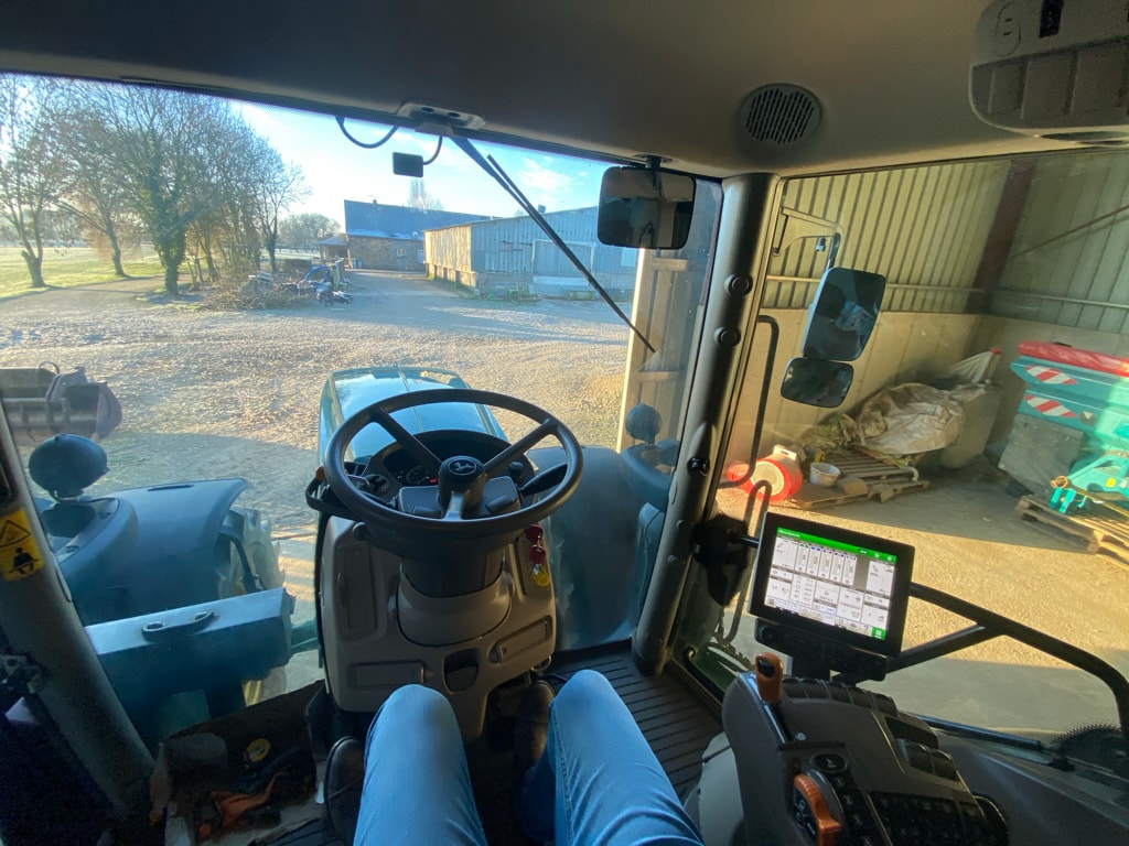 Tracteur JOHN DEERE 6195R - photo slide 17