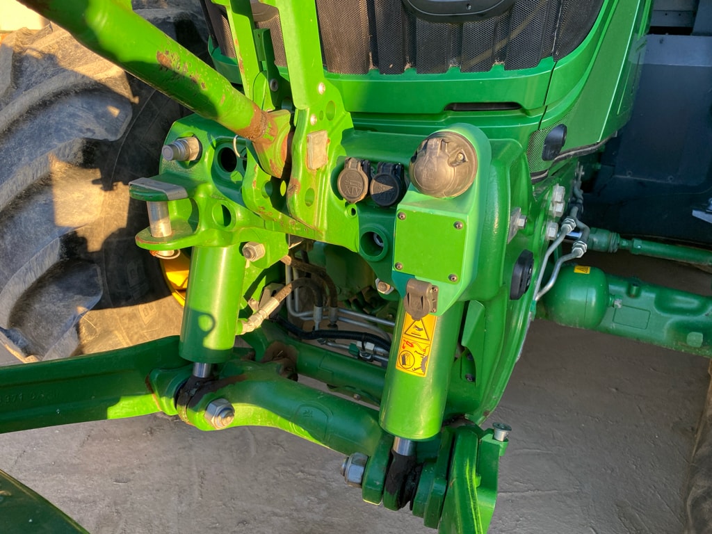 Tracteur JOHN DEERE 6195R - photo slide 8