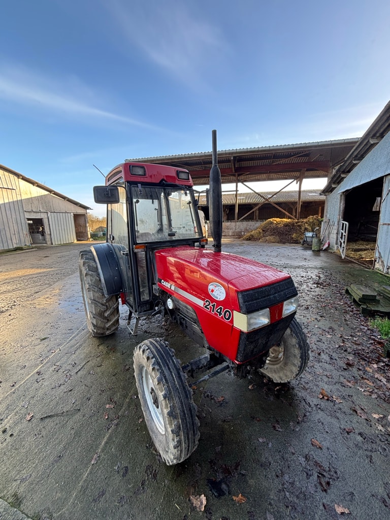 Tracteur CASE IH 2140 - photo slide 2