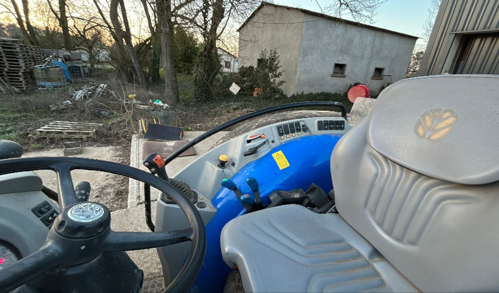 Tracteur NEW HOLLAND T4-100 LP - photo slide 15