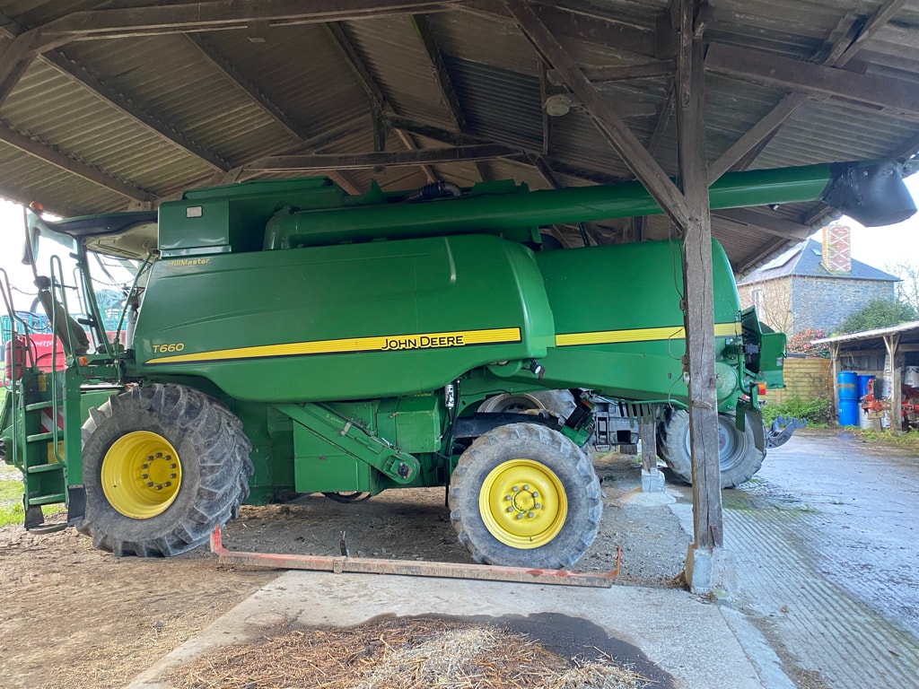 Moissonneuse JOHN DEERE T 660 HILLMASTER  - photo slide 3