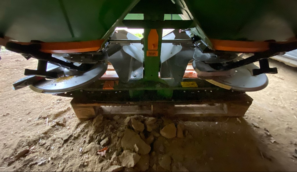 Epandeur engrais AMAZONE ZA-M 1500 - photo slide 10
