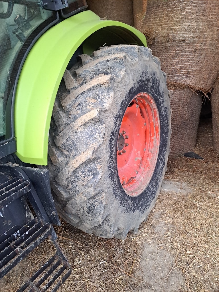 Tracteur CLAAS ARION 410 - photo slide 5