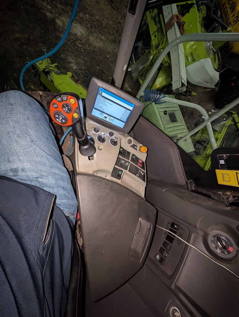 Ensileuse CLAAS JAGUAR 940 DYNAMIC POWER - photo slide 14