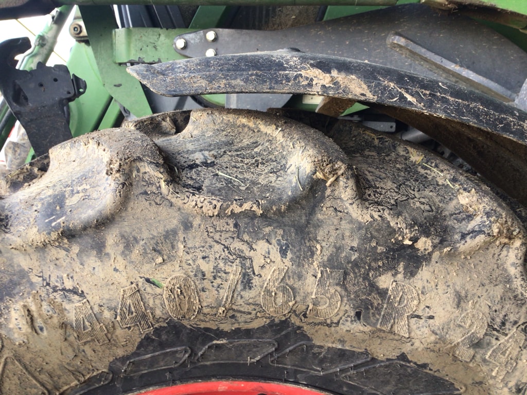 Tracteur chargeur FENDT 211 VARIO - photo slide 10