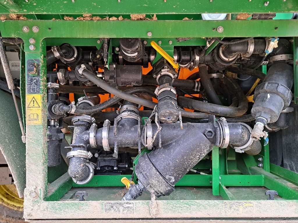 Pulverisateur automoteur JOHN DEERE R 4040 - photo slide 19