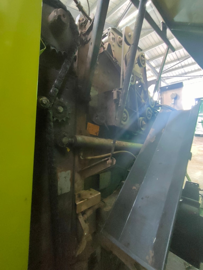 Presse balles rondes CLAAS ROLLANT 350 RC - photo slide 8