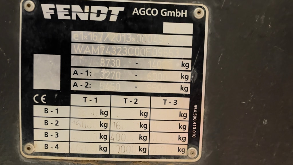 Tracteur FENDT 724 VARIO POWER - photo slide 5
