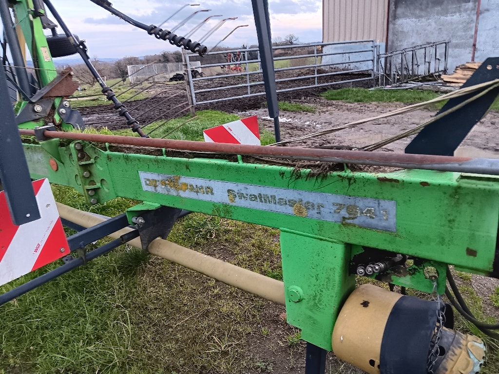 Andaineur DEUTZ FAHR Swatmaster 7641 - photo slide 9