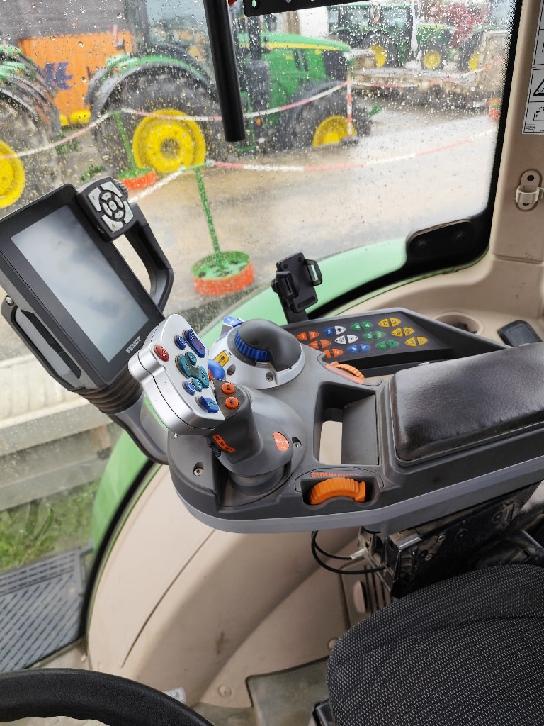 Tracteur FENDT 724 VARIO - photo slide 20
