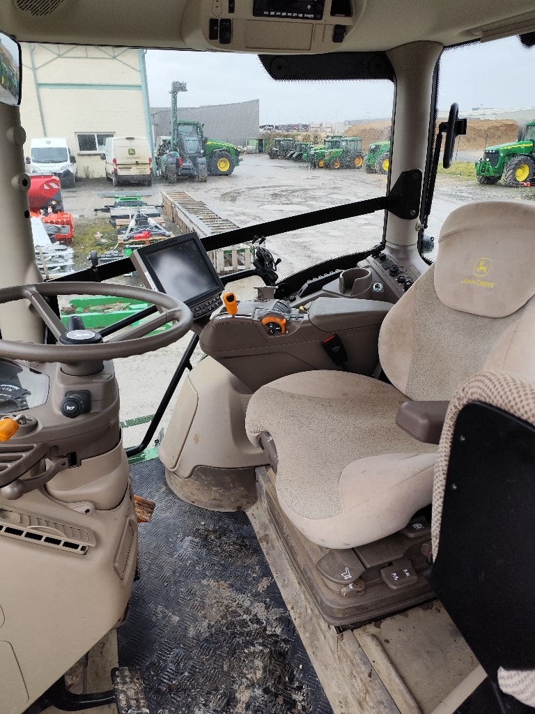 Tracteur JOHN DEERE 6155R - photo slide 17