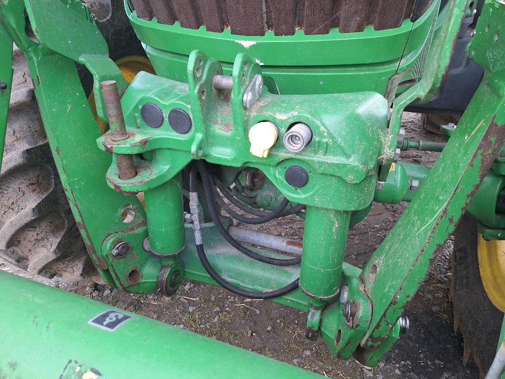 Tracteur chargeur JOHN DEERE 6115R  - photo slide 10