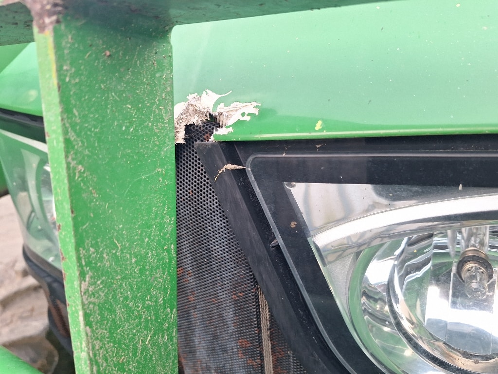 Tracteur chargeur JOHN DEERE 6115R  - photo slide 14