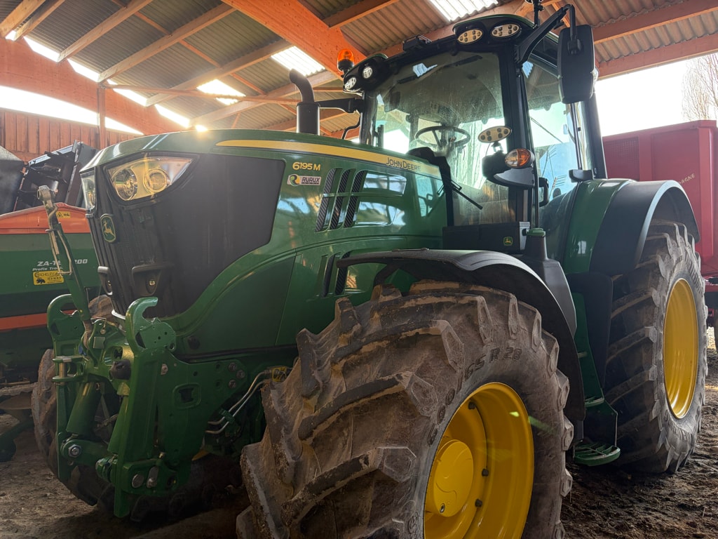 Tracteur JOHN DEERE 6195M - photo slide 1