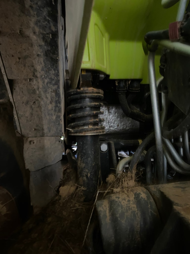 Tracteur CLAAS AXION 800 - photo slide 8