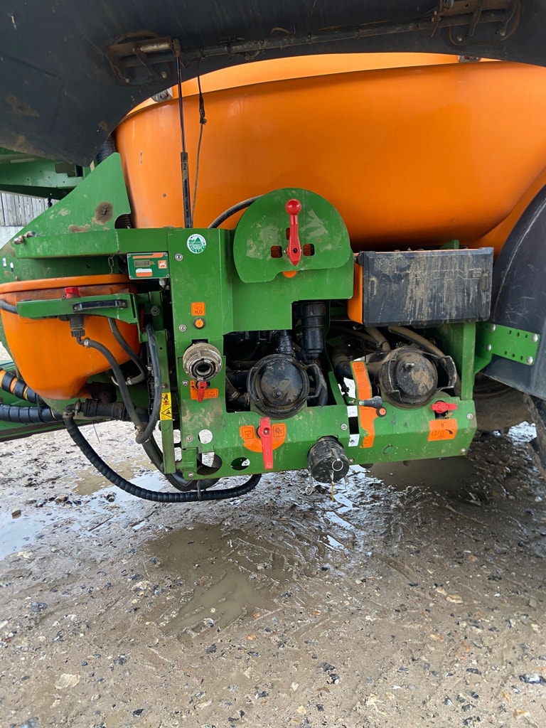 Pulverisateur AMAZONE UX11200 - photo slide 8
