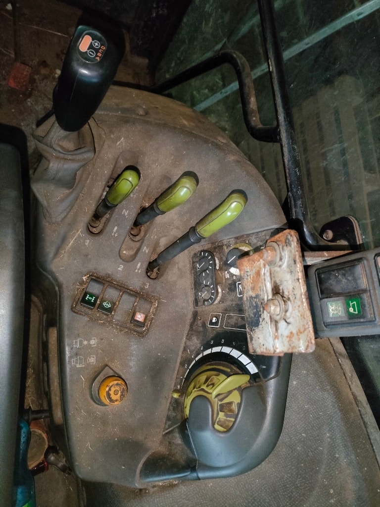 Tracteur CLAAS ARION 420 - photo slide 11