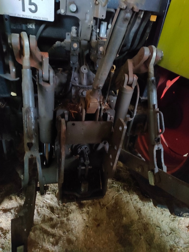 Tracteur CLAAS ARION 420 - photo slide 8