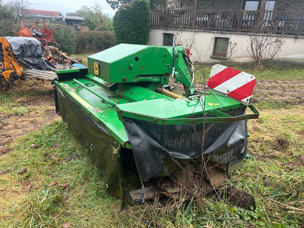 Faucheuse conditionneuse JOHN DEERE 228 - photo slide 1