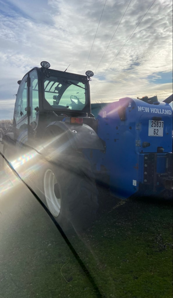 Telescopique NEW HOLLAND LM 7.42 - photo slide 4