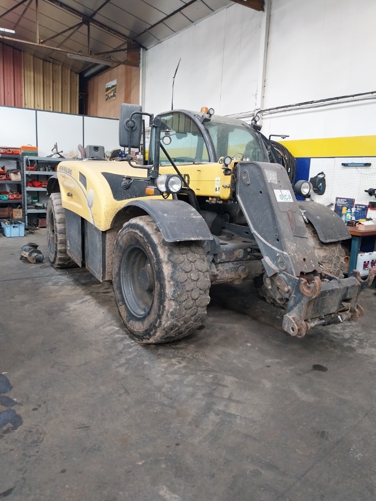 Telescopique NEW HOLLAND Th7.42 élite  - photo slide 1