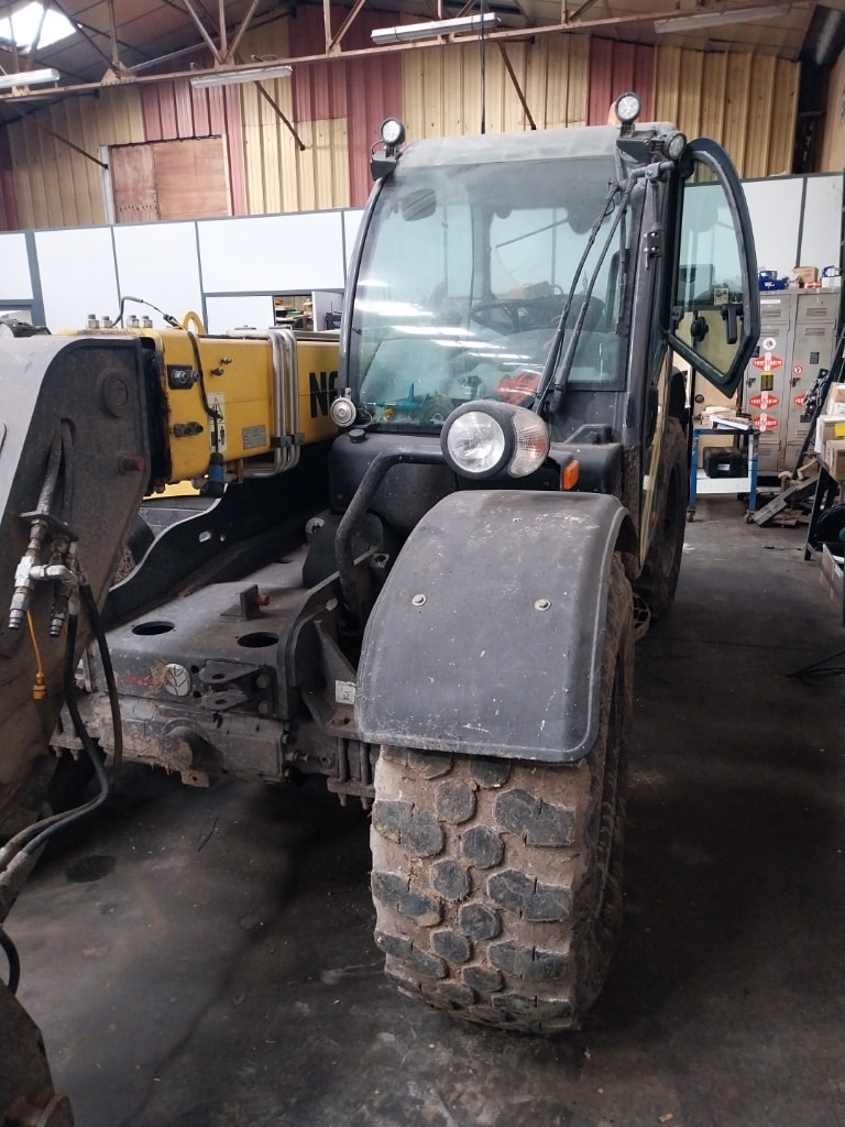 Telescopique NEW HOLLAND Th7.42 élite  - photo slide 2