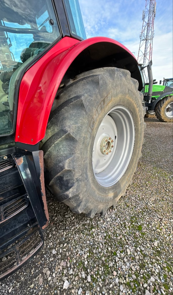 Tracteur MASSEY FERGUSON 7714 DYNA-4 ESSENTIAL - photo slide 8