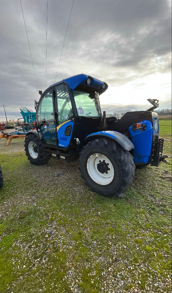 Telescopique NEW HOLLAND LM 5060 - photo slide 7