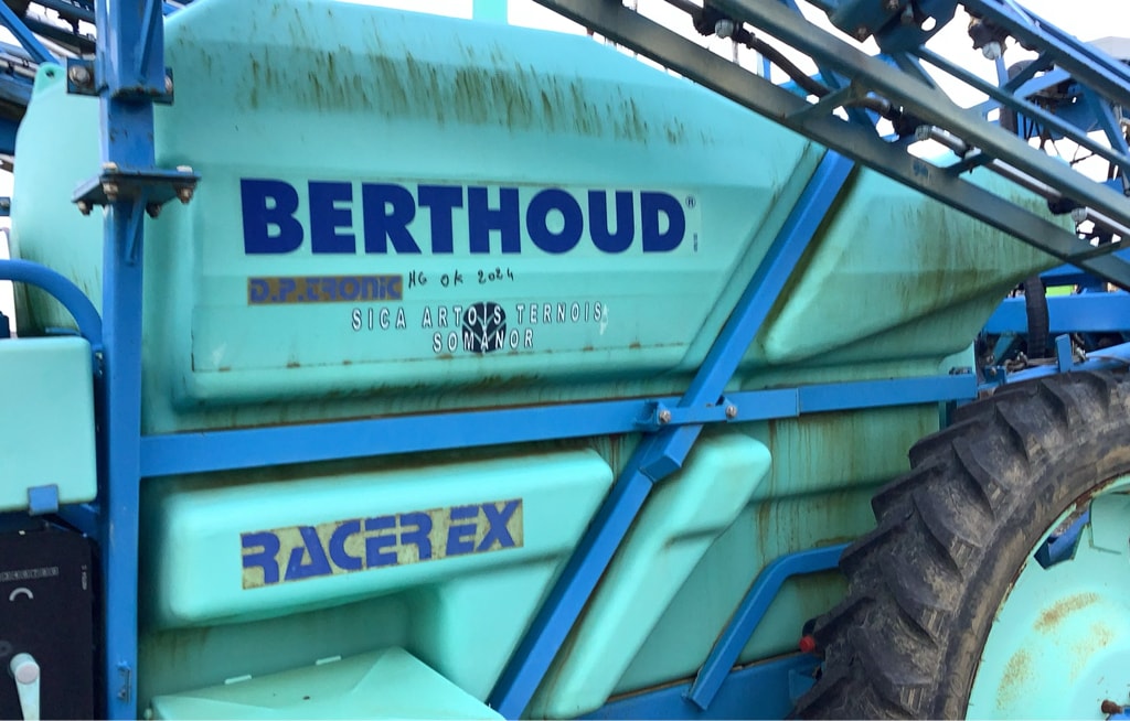 Pulverisateur BERTHOUD Racer 32 - photo slide 10