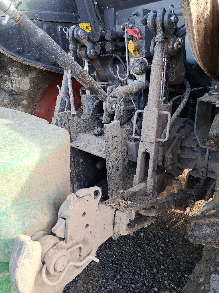 Tracteur chargeur KUBOTA M6101 - photo slide 13
