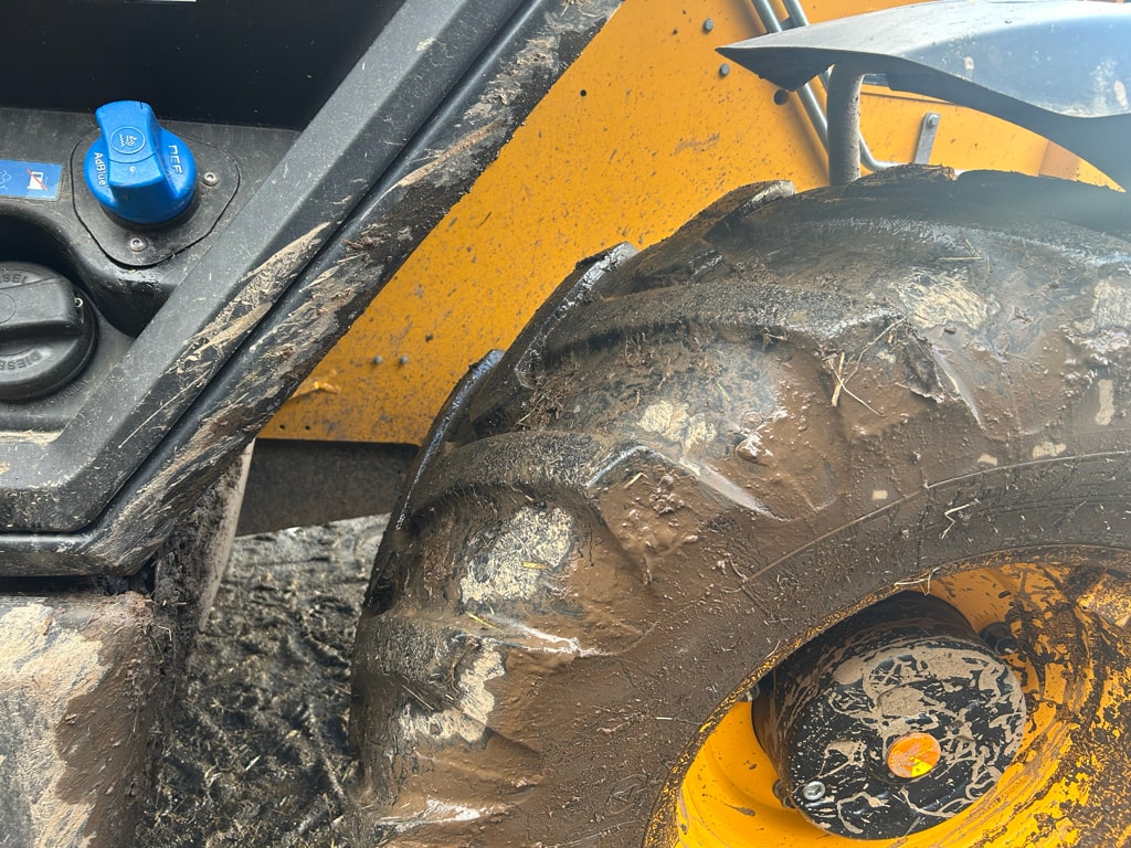 Telescopique JCB 542-70 AGRI XTRA DTVT  - photo slide 8
