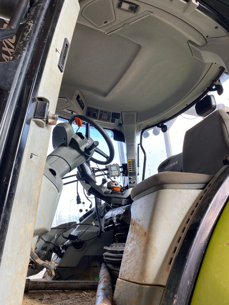 Tracteur CLAAS AXION 850 - photo slide 14