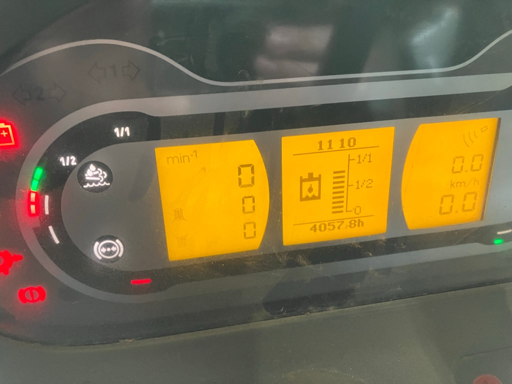 Tracteur FENDT 720 VARIO POWER + - photo slide 20
