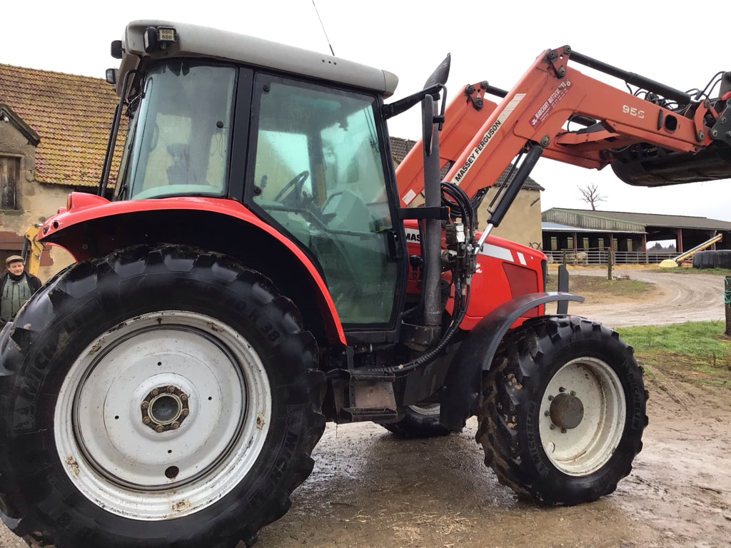 Tracteur chargeur MASSEY FERGUSON MF5460 - photo slide 2