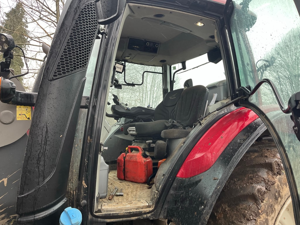 Tracteur chargeur VALTRA N 134 DIRECT - photo slide 31