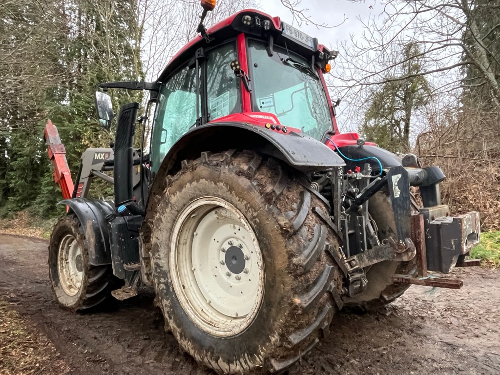 Tracteur chargeur VALTRA N 134 DIRECT - photo slide 4
