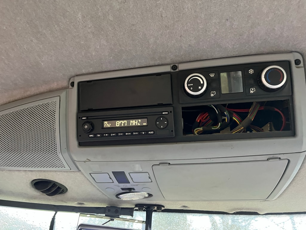 Tracteur chargeur VALTRA N 134 DIRECT - photo slide 22