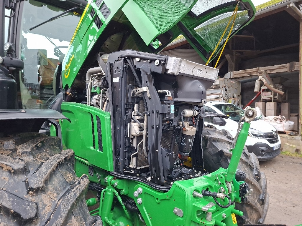 Tracteur JOHN DEERE 6250R - photo slide 16
