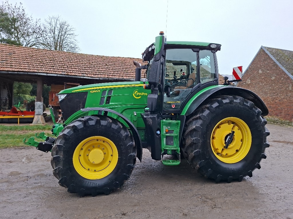 Tracteur JOHN DEERE 6250R - photo slide 17