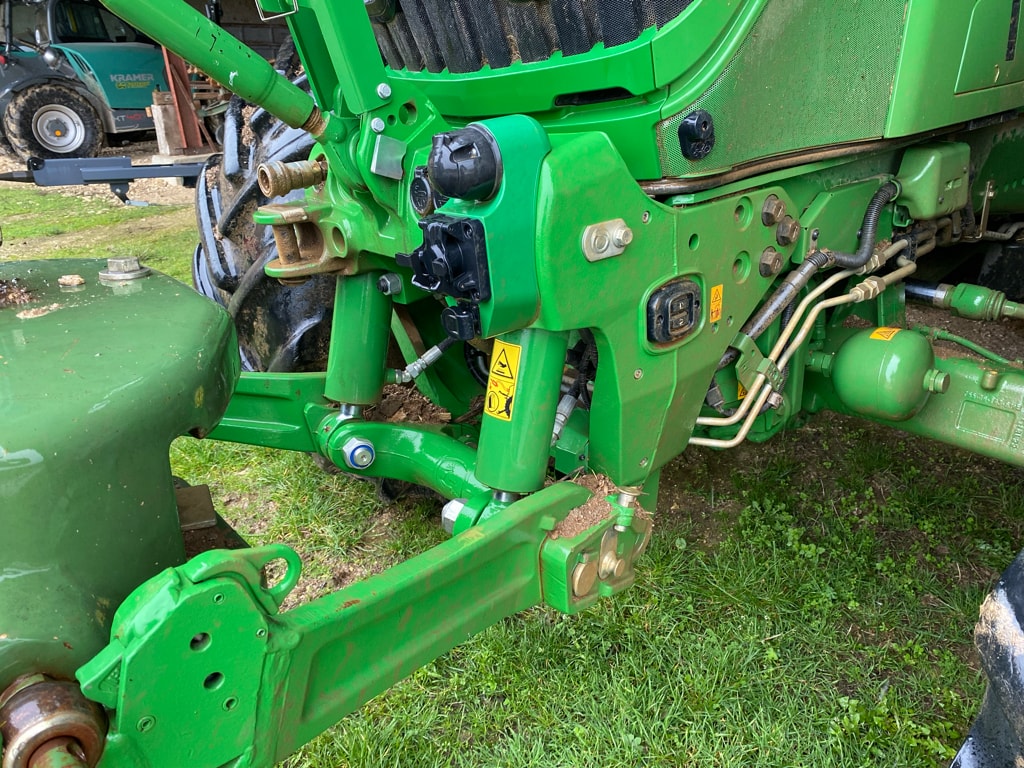 Tracteur JOHN DEERE 6R 215 - photo slide 10