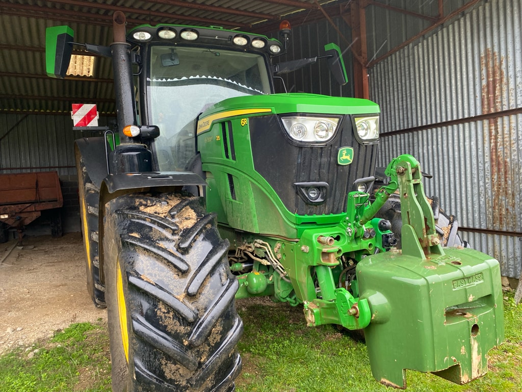 Tracteur JOHN DEERE 6R 215 - photo slide 11