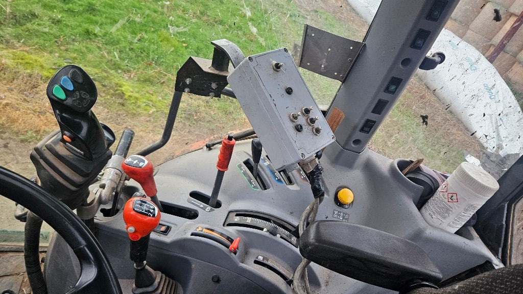 Tracteur chargeur KUBOTA M5111 DTHQ - photo slide 8