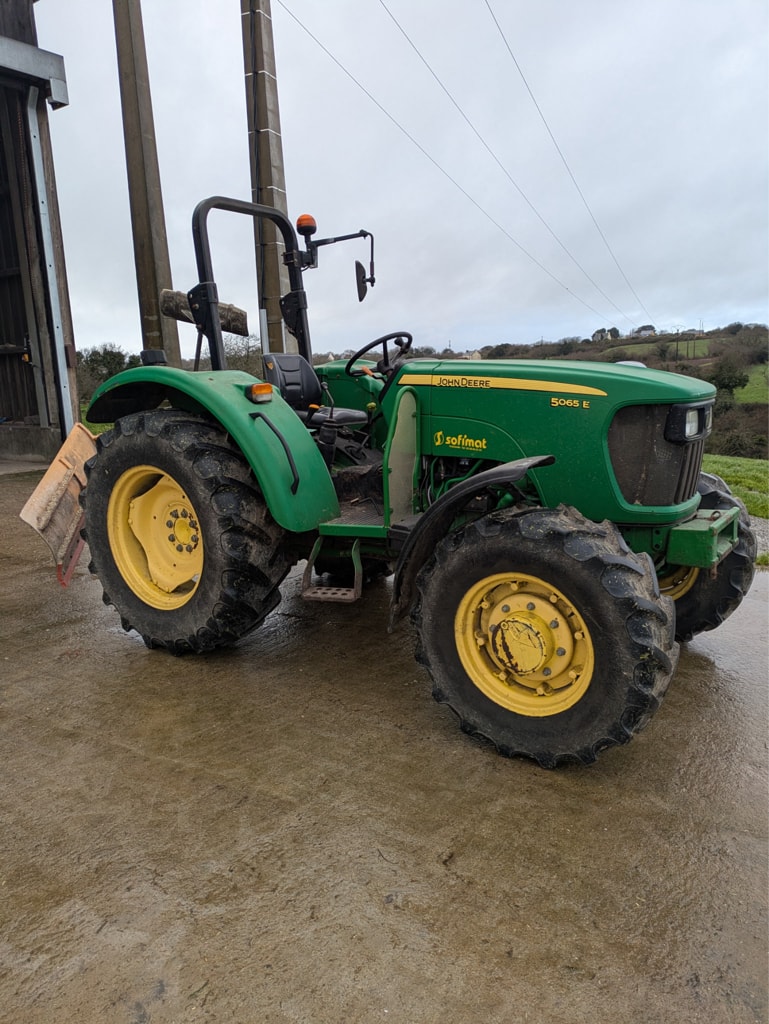 Tracteur JOHN DEERE 5065E - photo slide 6