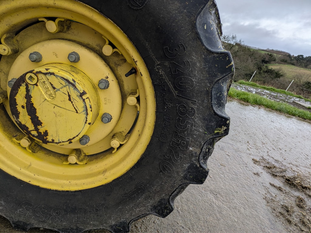 Tracteur JOHN DEERE 5065E - photo slide 5